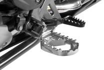 *Works* long-distance foot pegs, low for BMW R1250GS/ R1250GS Adventure/ R1200GS 
from 2013/ R1200GS Adventure from 2014/ F850GS/ F850GS Adventure/ F750GS